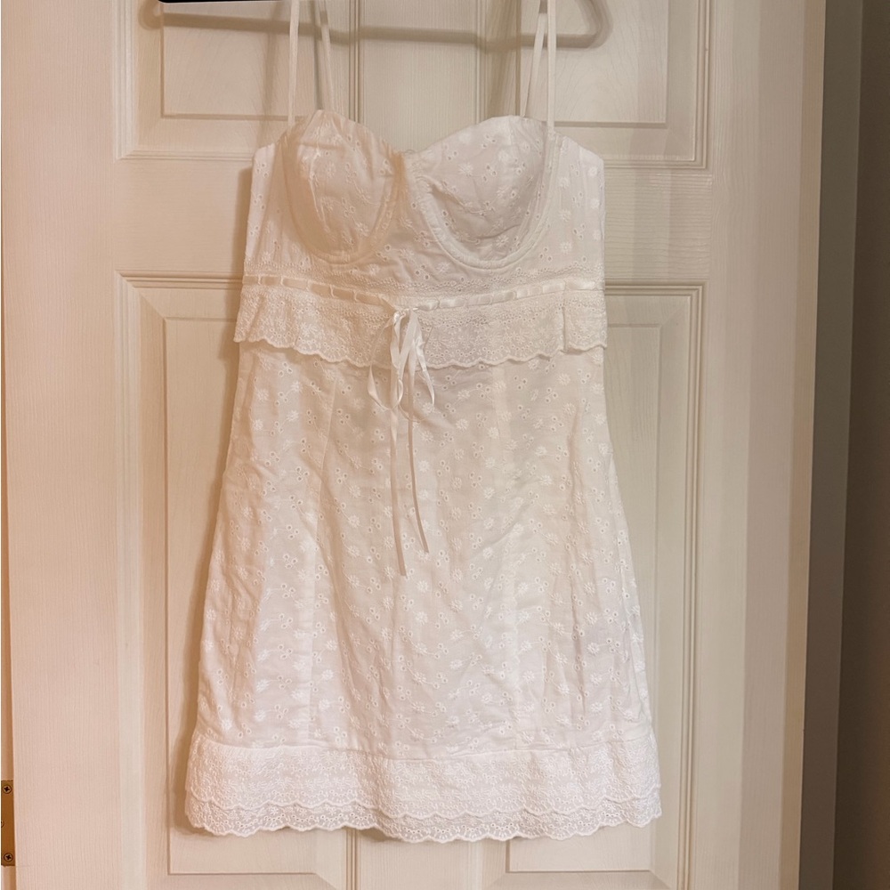 NWT Edikted White bridal bachelorette party Dress